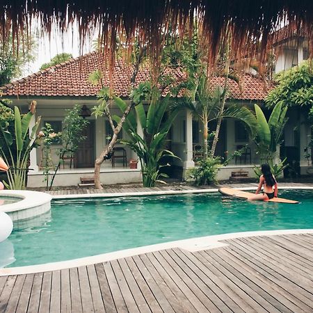 Endless Summer Surf Camp Kuta Кута Екстериор снимка
