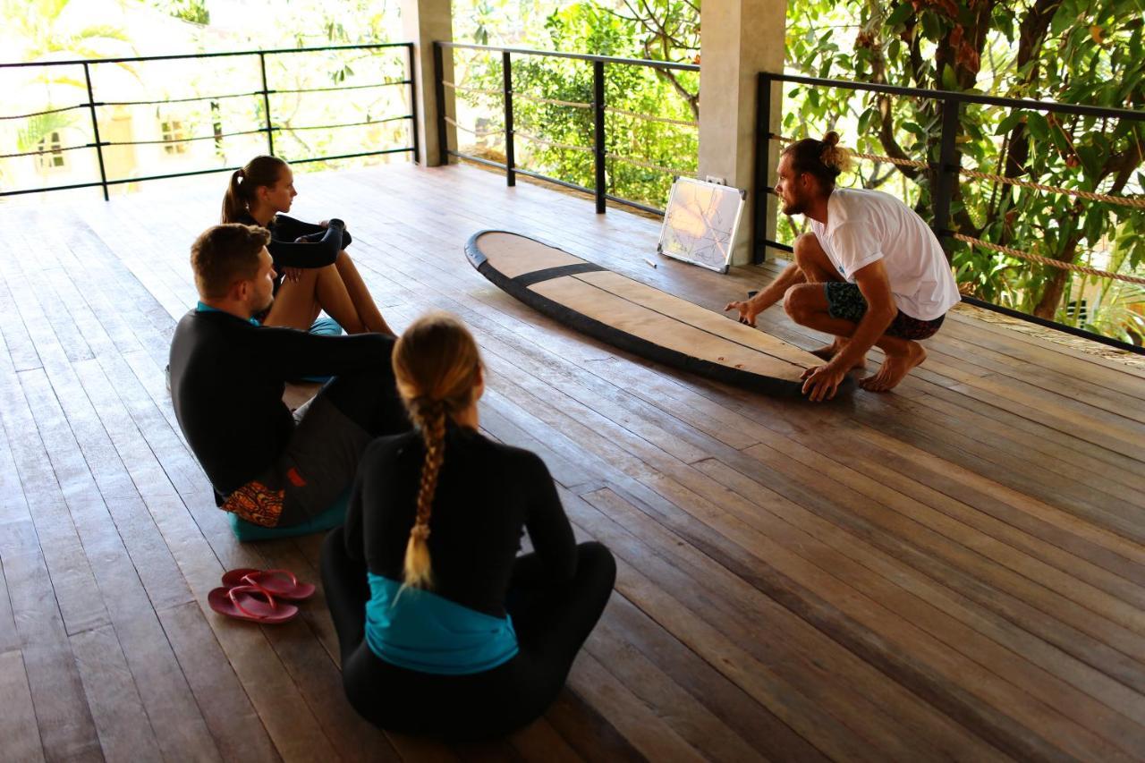 Endless Summer Surf Camp Kuta Кута Екстериор снимка