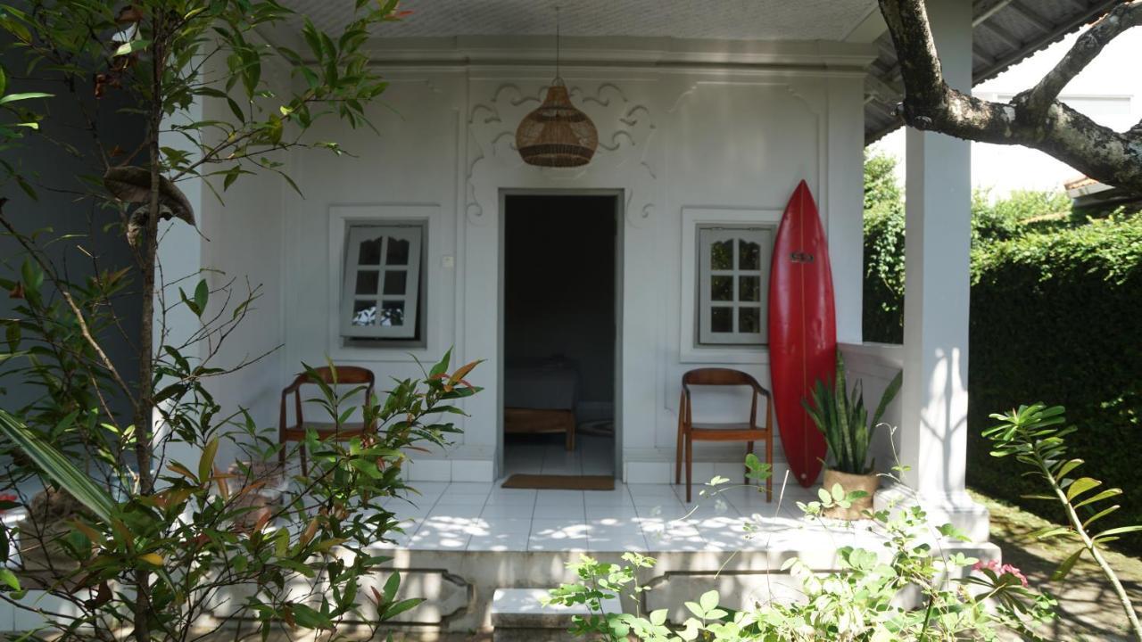 Endless Summer Surf Camp Kuta Кута Екстериор снимка